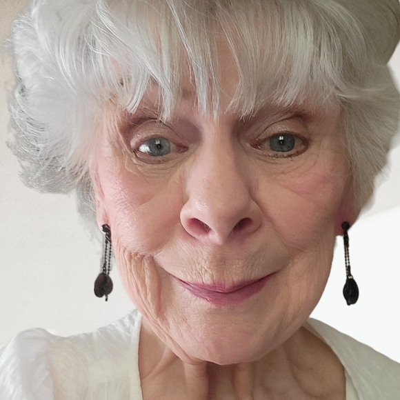 FOLLI FOLLIE| BLACK ENAMEL DANGLE EARRINGS W/ RHINESTONE DROPS - Picture 5 of 11